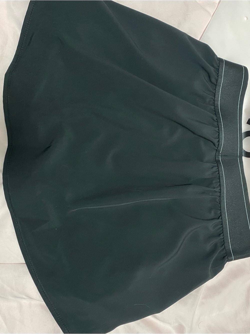 ALO Yoga Black Athletic Skirt with Logo Waistband - Picture 2 of 3